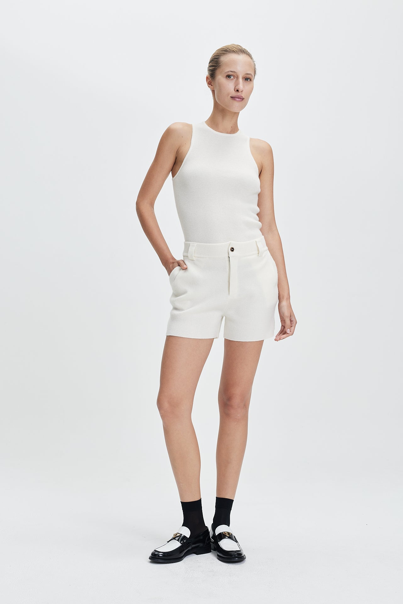 Fine Pleat Shorts Off-White