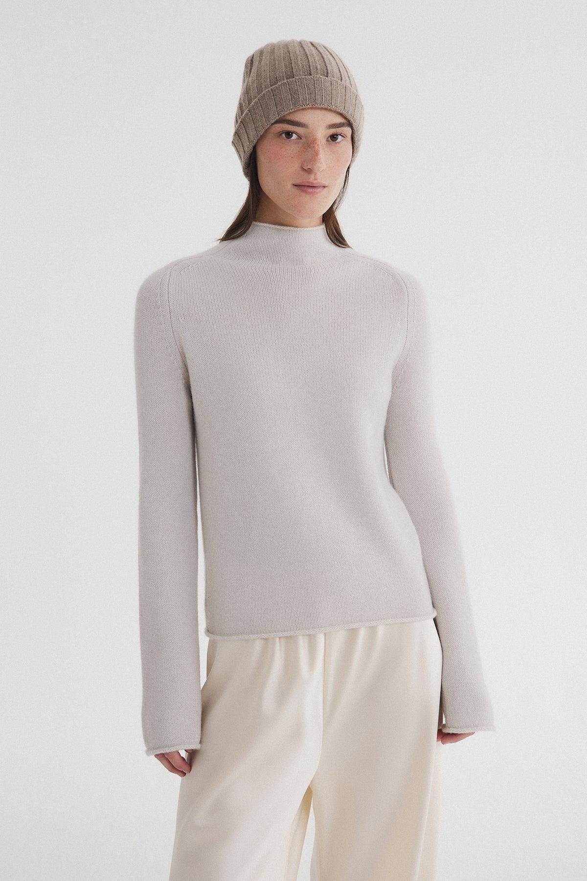 Lou Beanie Taupe