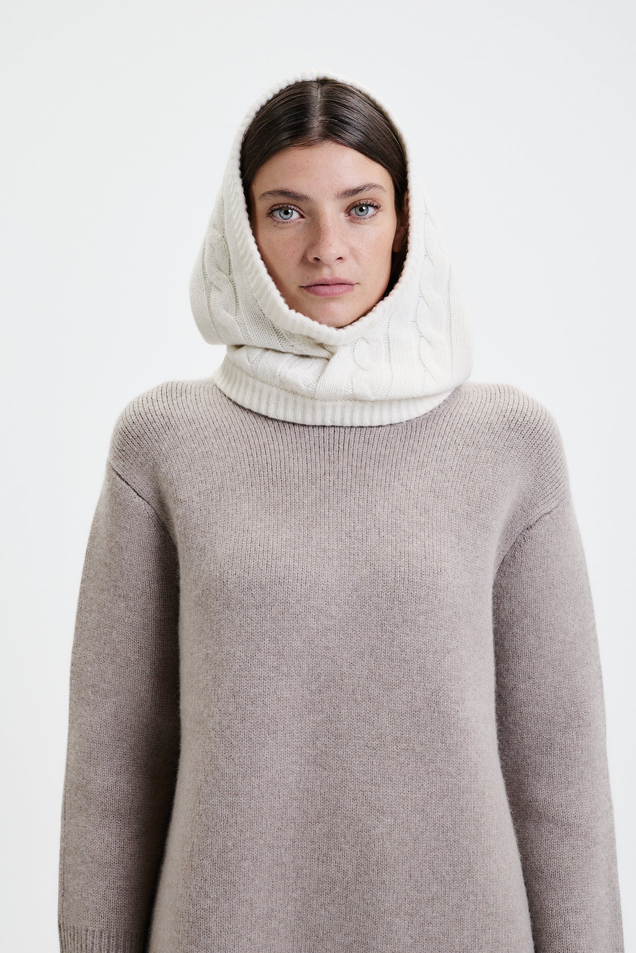 Cashmere Hood Cable Knit Off-White 