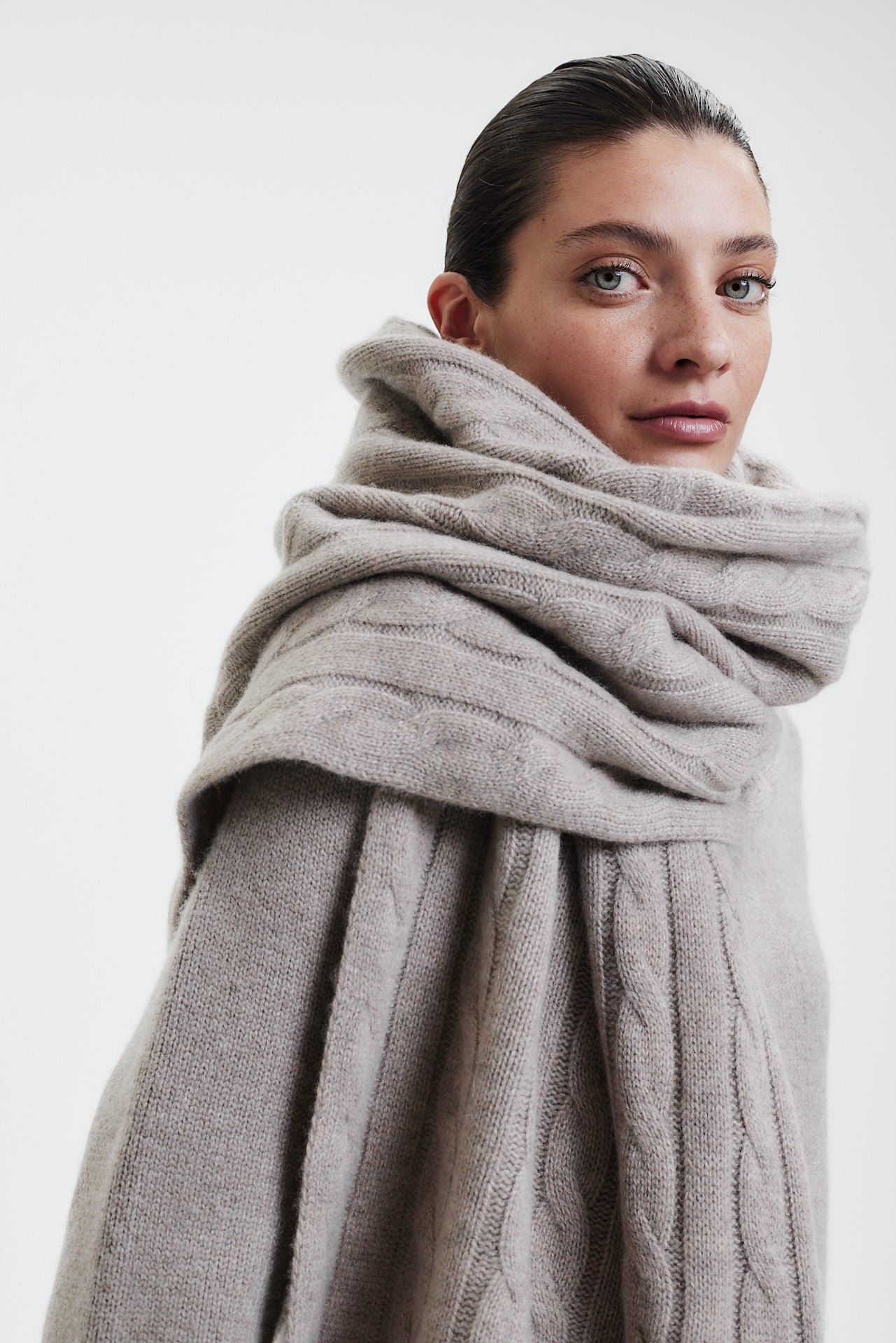 Cashmere Scarf Cable Knit Taupe 
