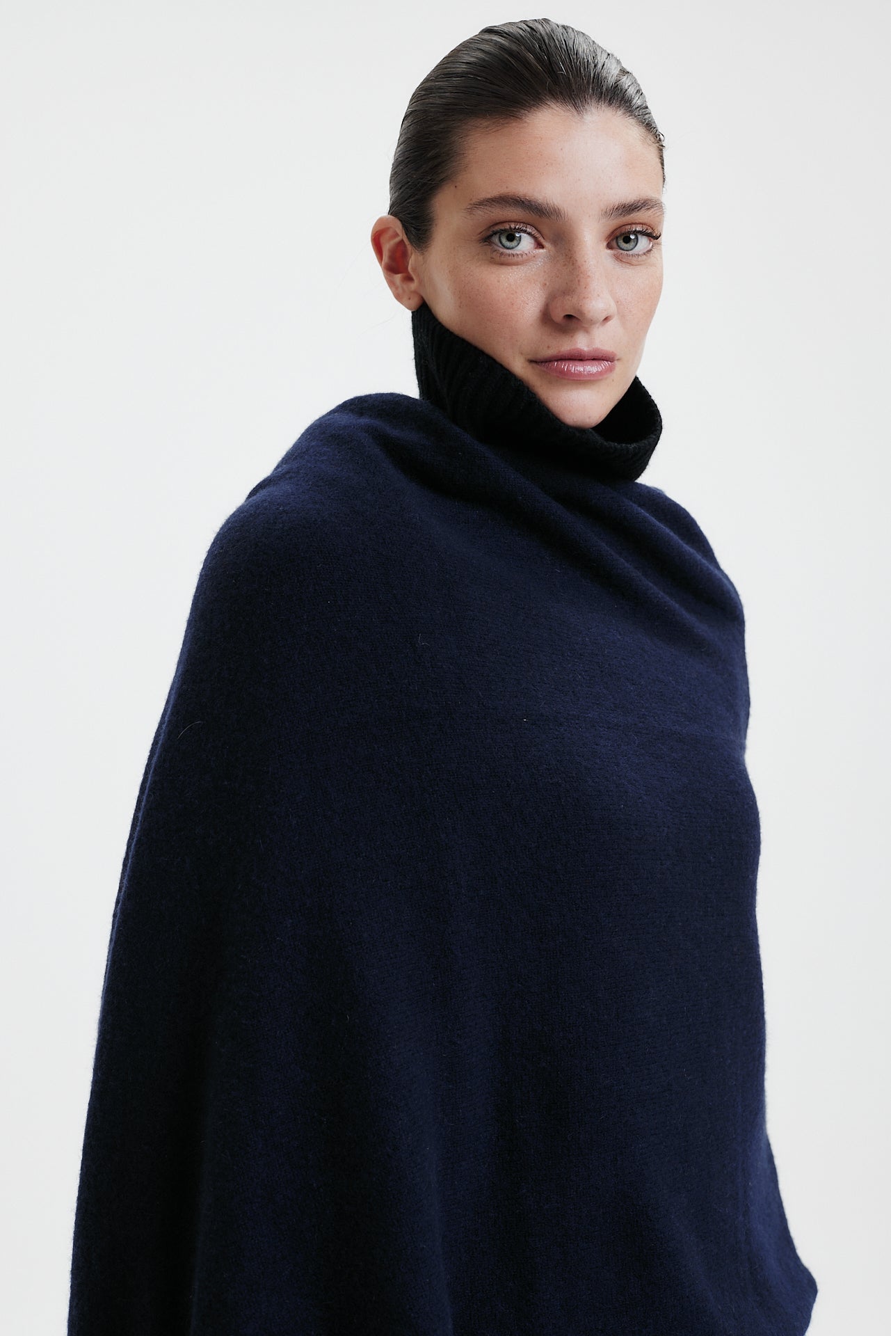 Cashmere Scarf Fine Knit Dark Blue 