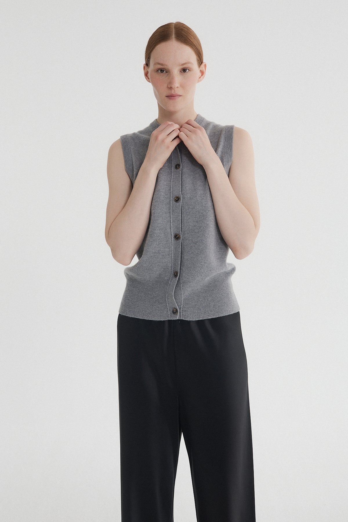 Nabari Vest Grey
