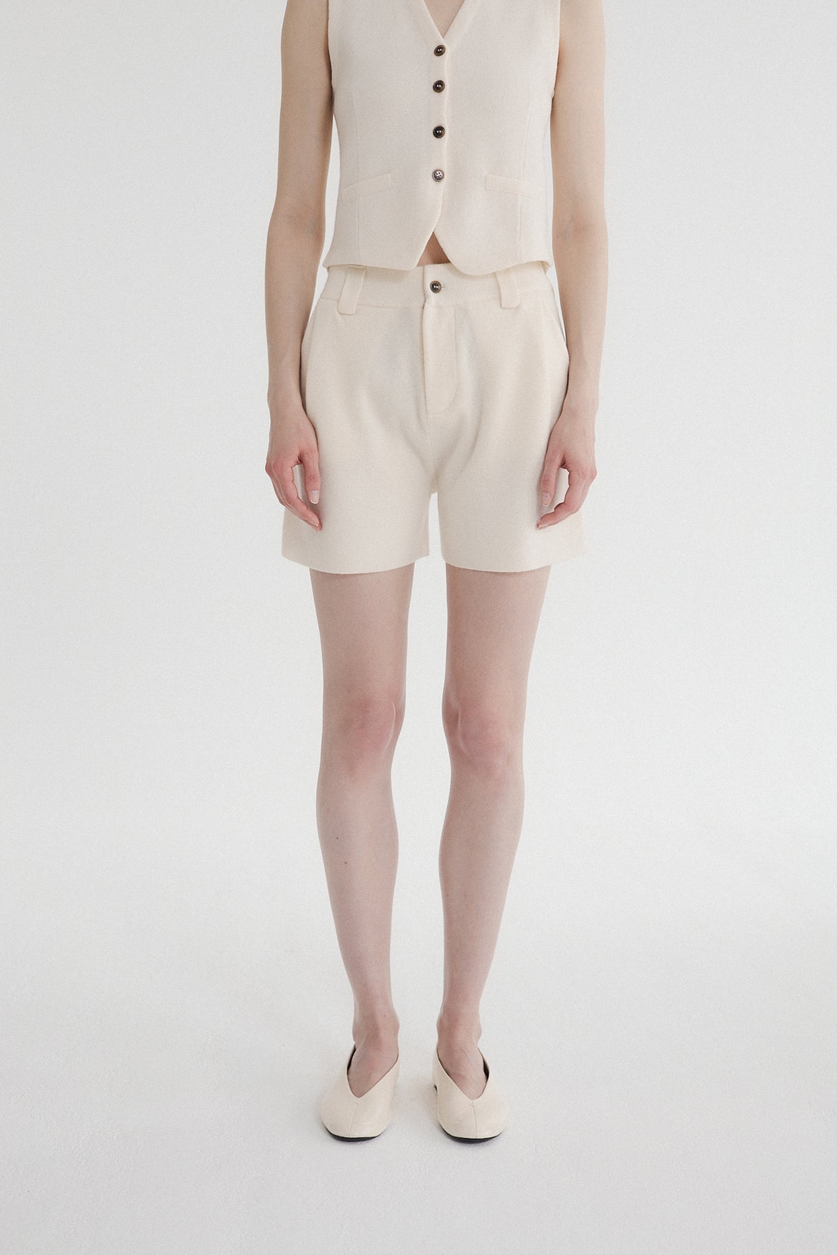 Nora Shorts Off-White