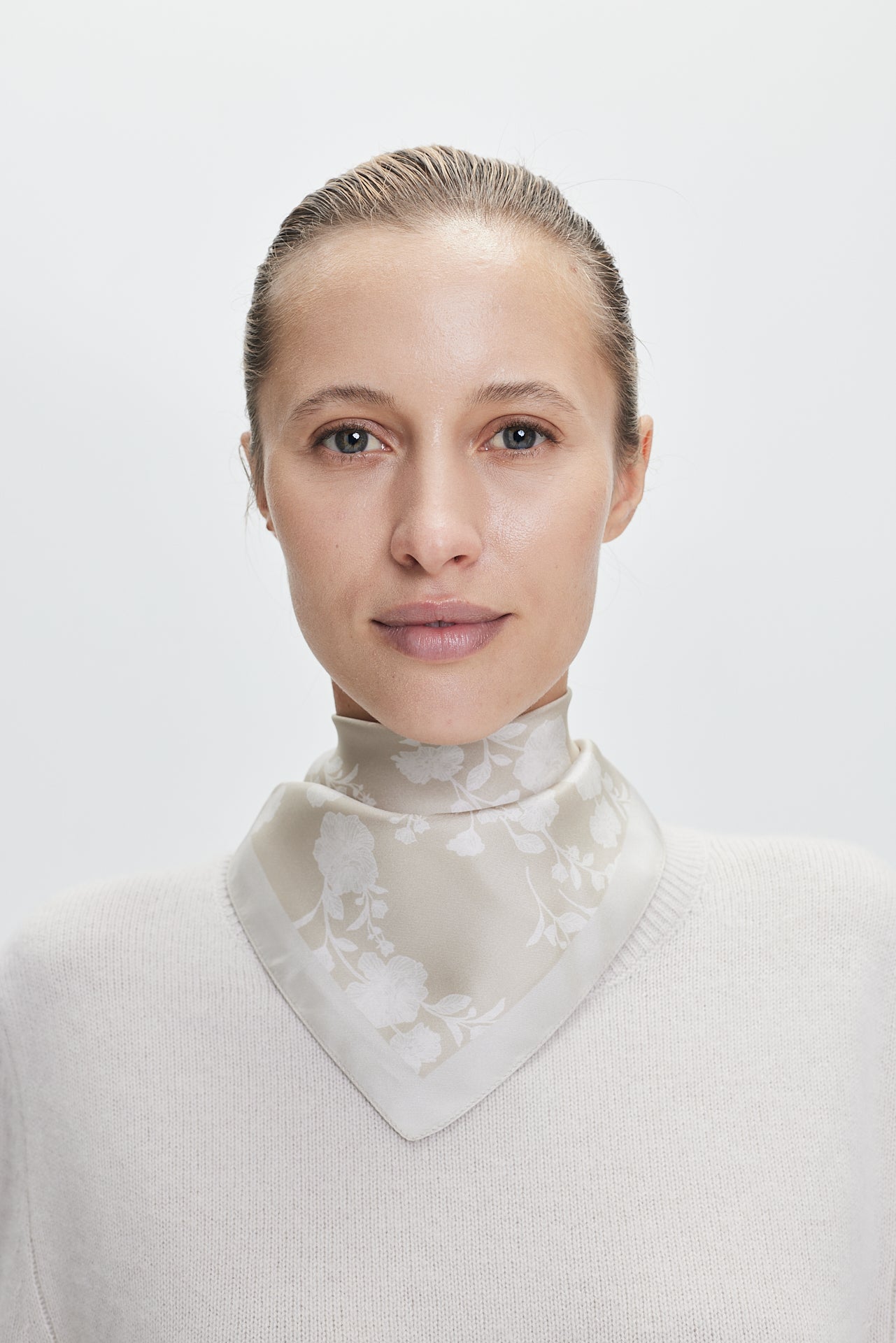 Silk Scarf Blossom 50 Vanilla