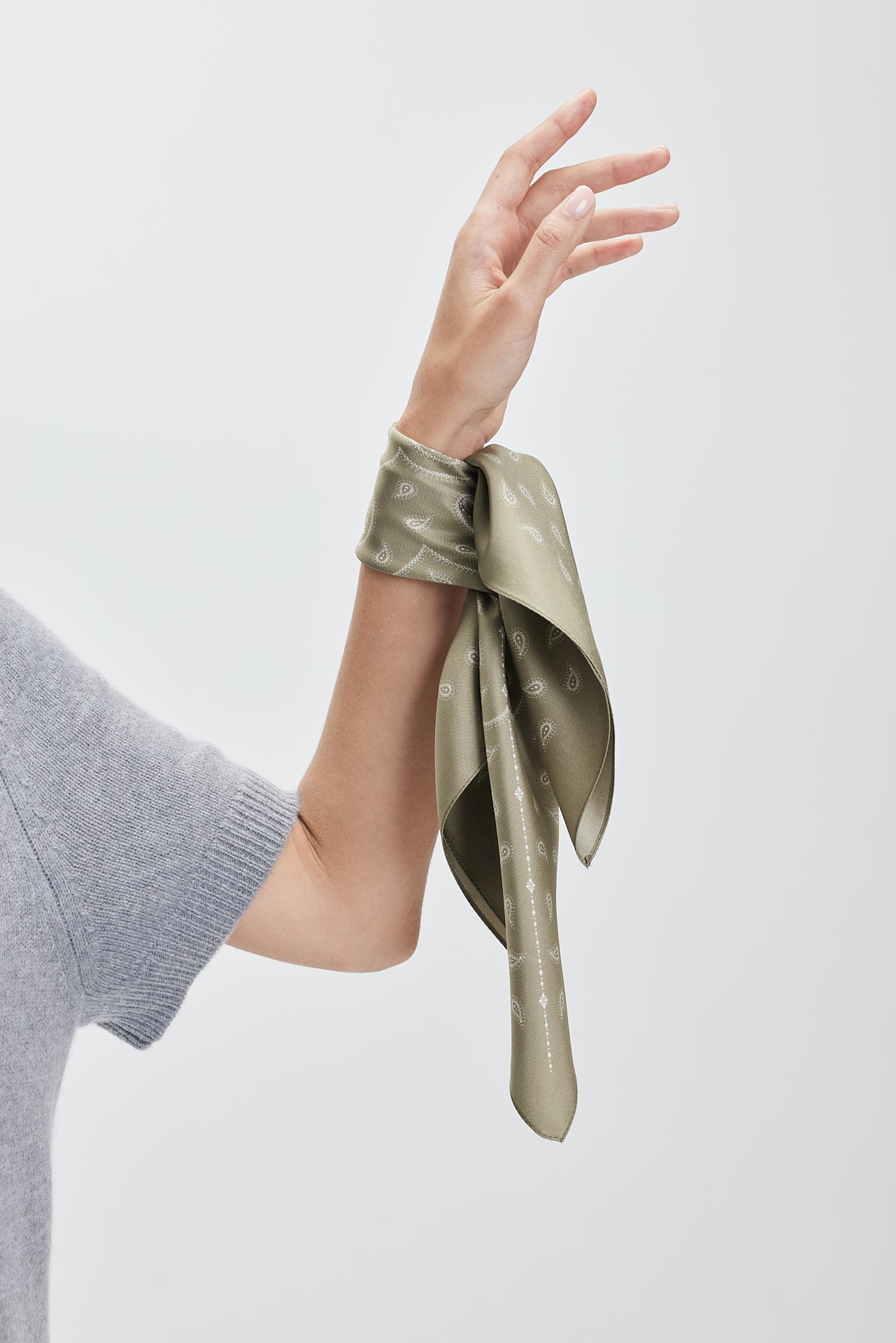 Silk Scarf Paisley 50 Pistachio