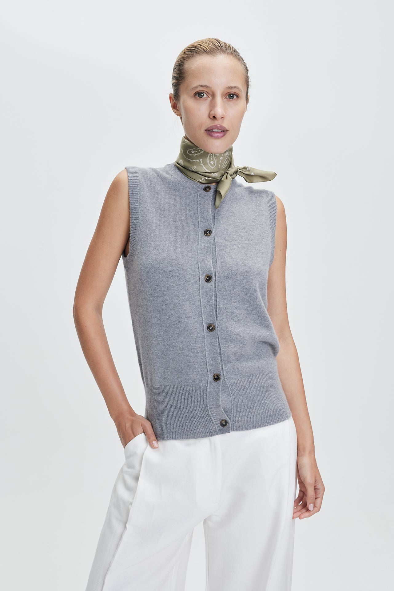 Silk Scarf Paisley 70 Pistachio