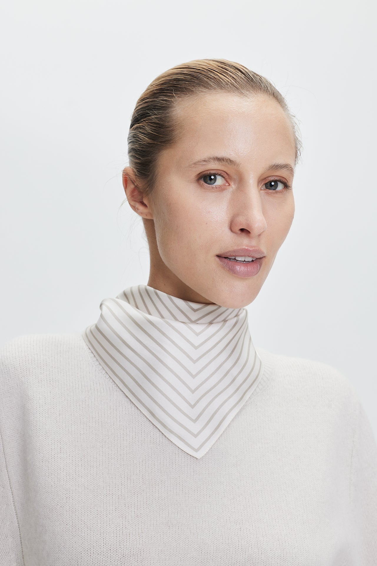 Silk Scarf Squares 50 Cream