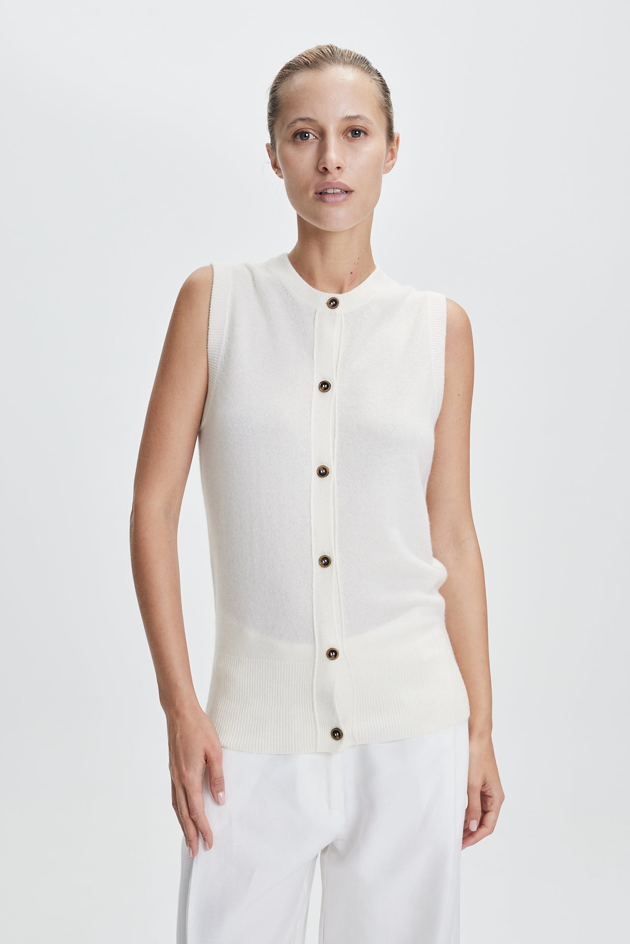 Fine Cashmere Cardigan Vest Off-White
