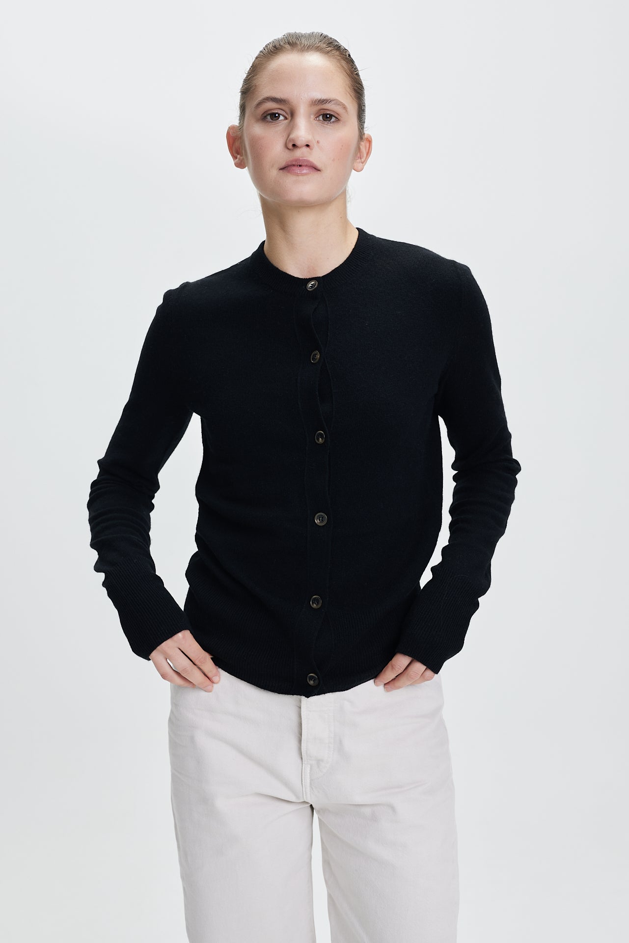 Fine Cashmere Crewneck Cardigan Black