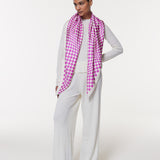 Seidentuch 123x123 Illusion Pink Prinz Berlin Lookbook