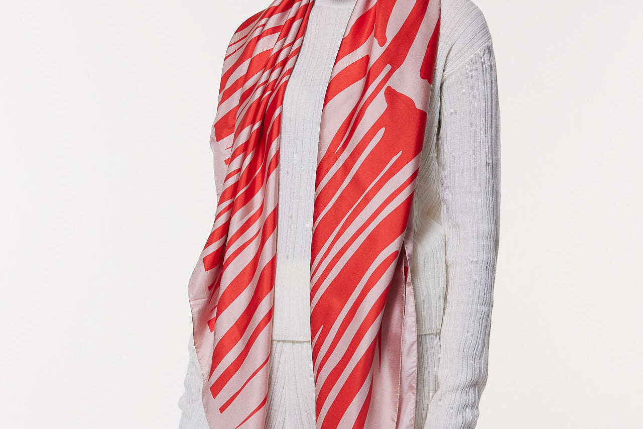 Seidentuch 123x123 Zebra Rot Prinz Berlin Lookbook