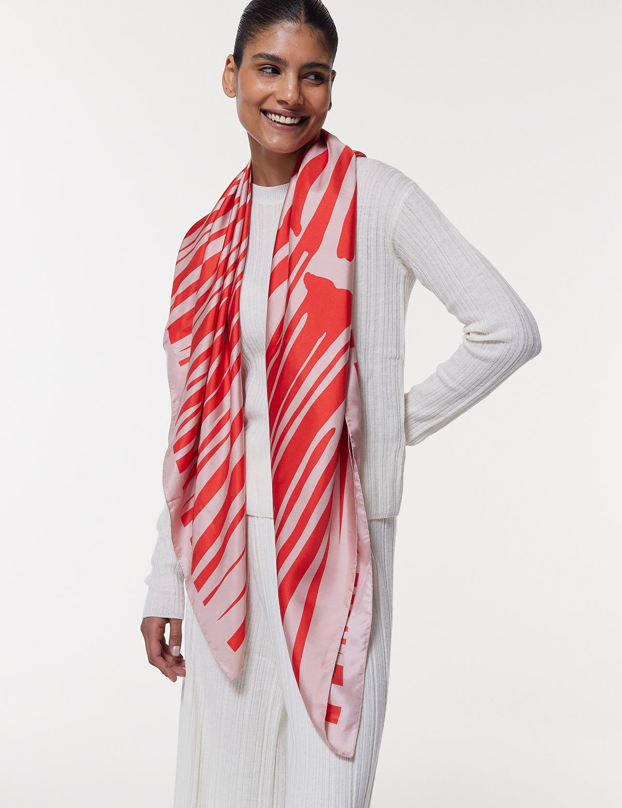 Seidentuch 123x123 Zebra Rot Prinz Berlin Lookbook