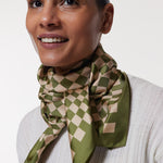 Seidentuch 90x90 Illusion Kiwi Prinz Berlin Lookbook