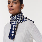 Seidentuch 90x90 Illusion Marine Prinz Berlin Lookbook