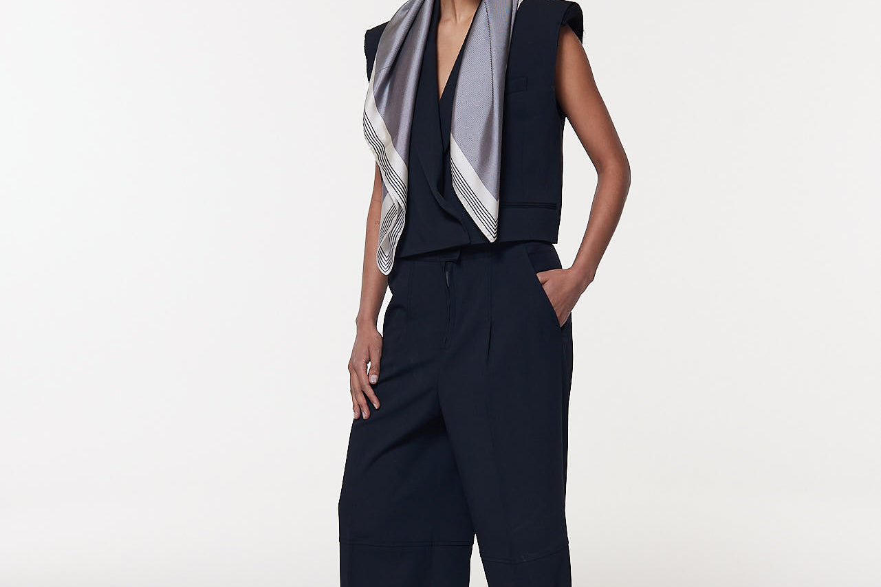 Seidentuch 90x90 Stripes Off-White Prinz Berlin Lookbook