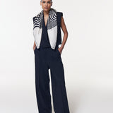 Seidentuch 90x90 Swirl Off-White Prinz Berlin Lookbook
