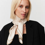 Seidentuch 90x90 Toile Valentine Beige Prinz Berlin Lookbook