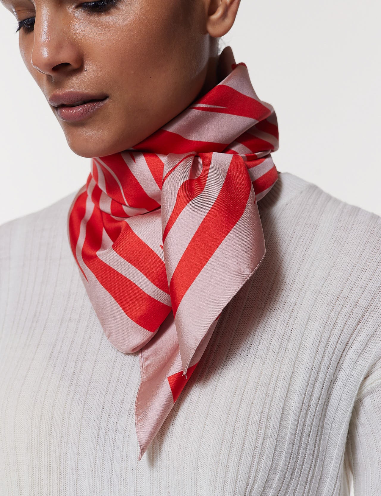 Seidentuch 90x90 Zebra Rot Prinz Berlin Lookbook