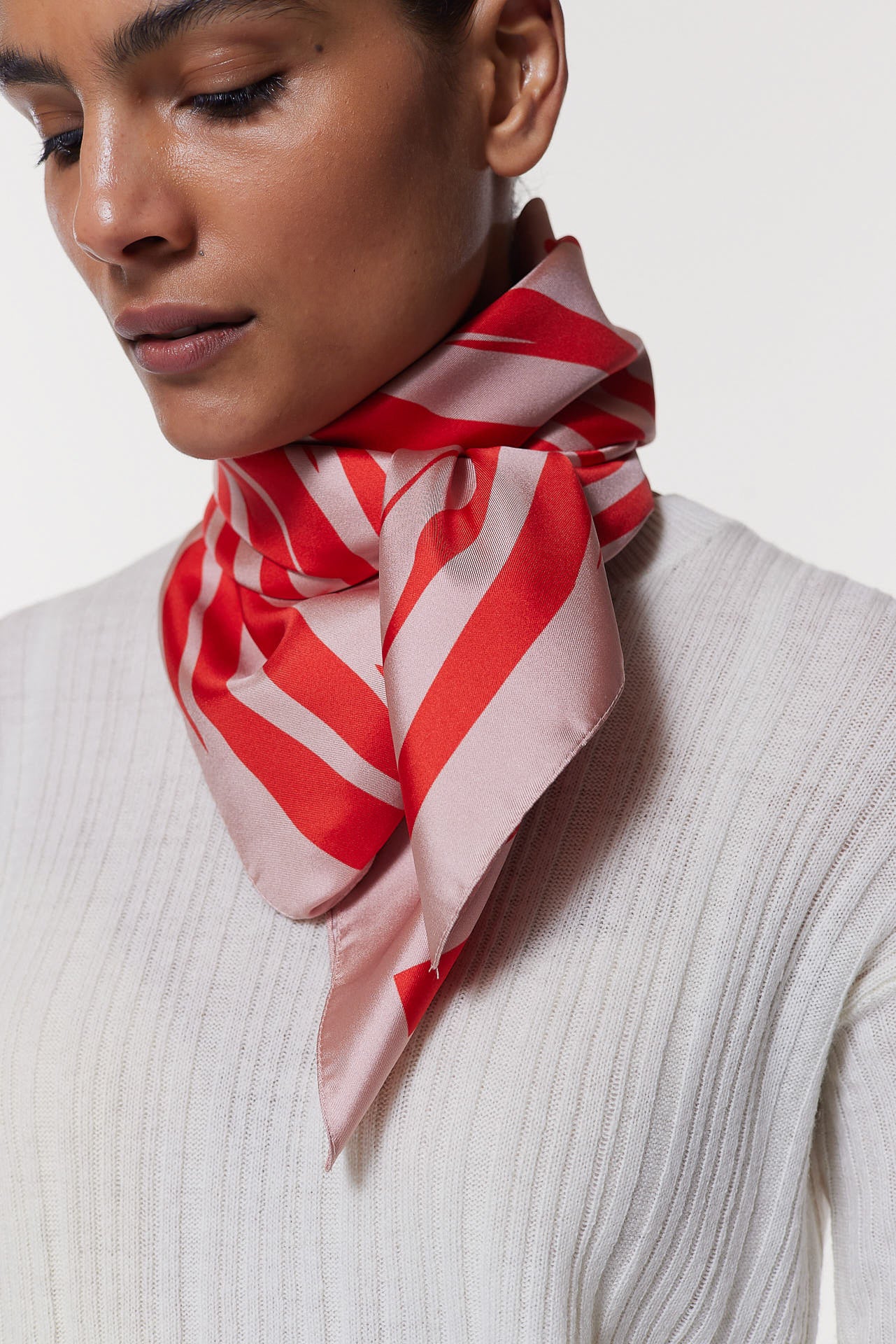 Seidentuch 90x90 Zebra Rot Prinz Berlin Lookbook
