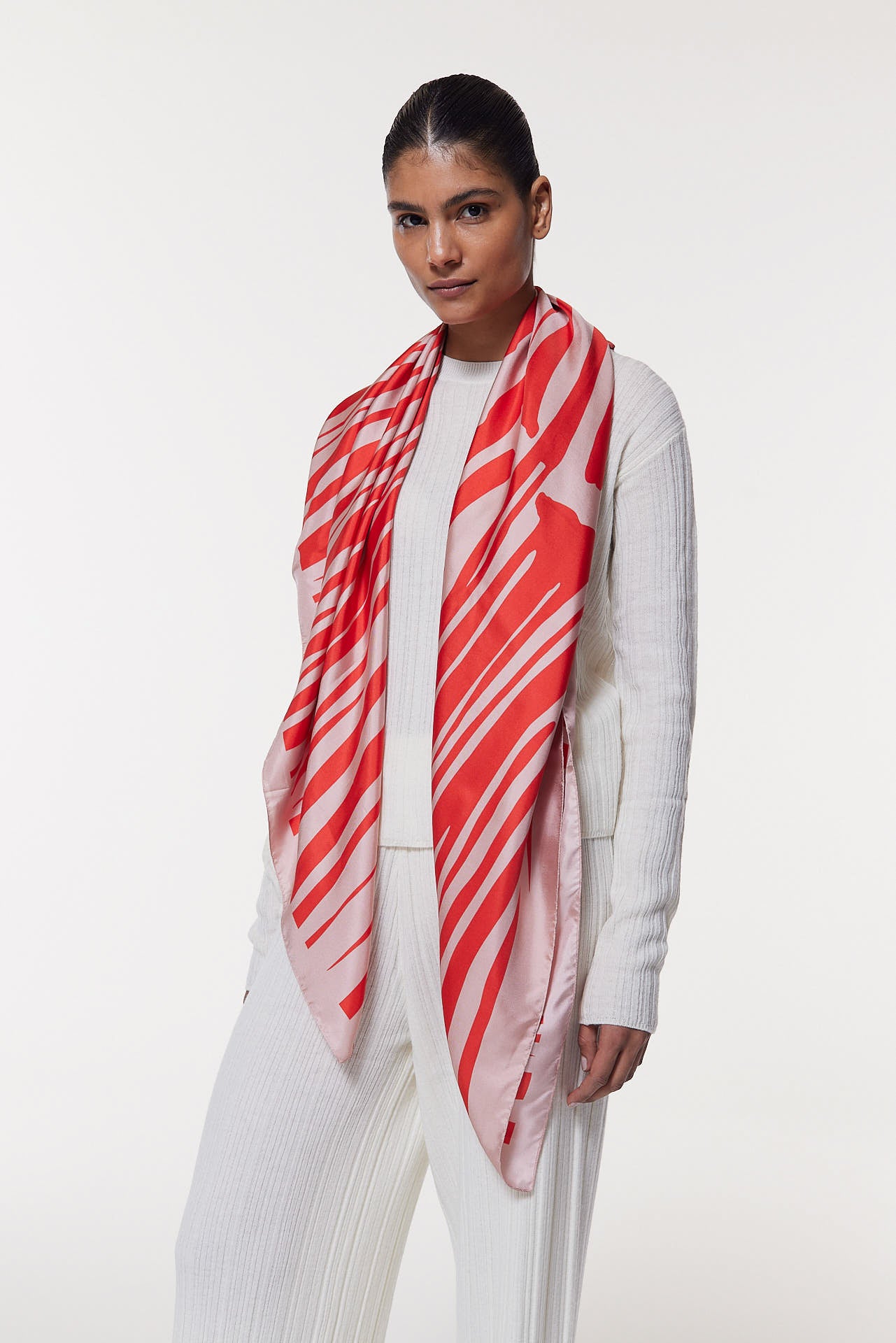 Seidentuch 123x123 Zebra Rot Prinz Berlin Lookbook