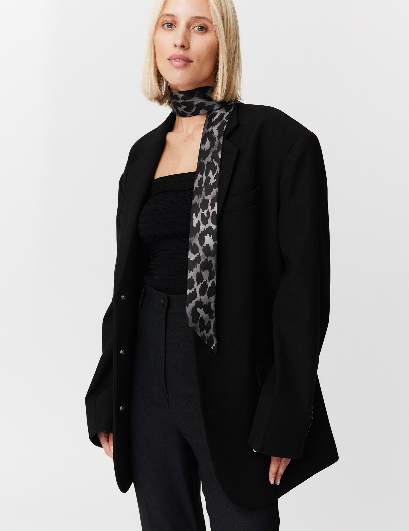 Seidentwilly Leo Grey Prinz Berlin Lookbook