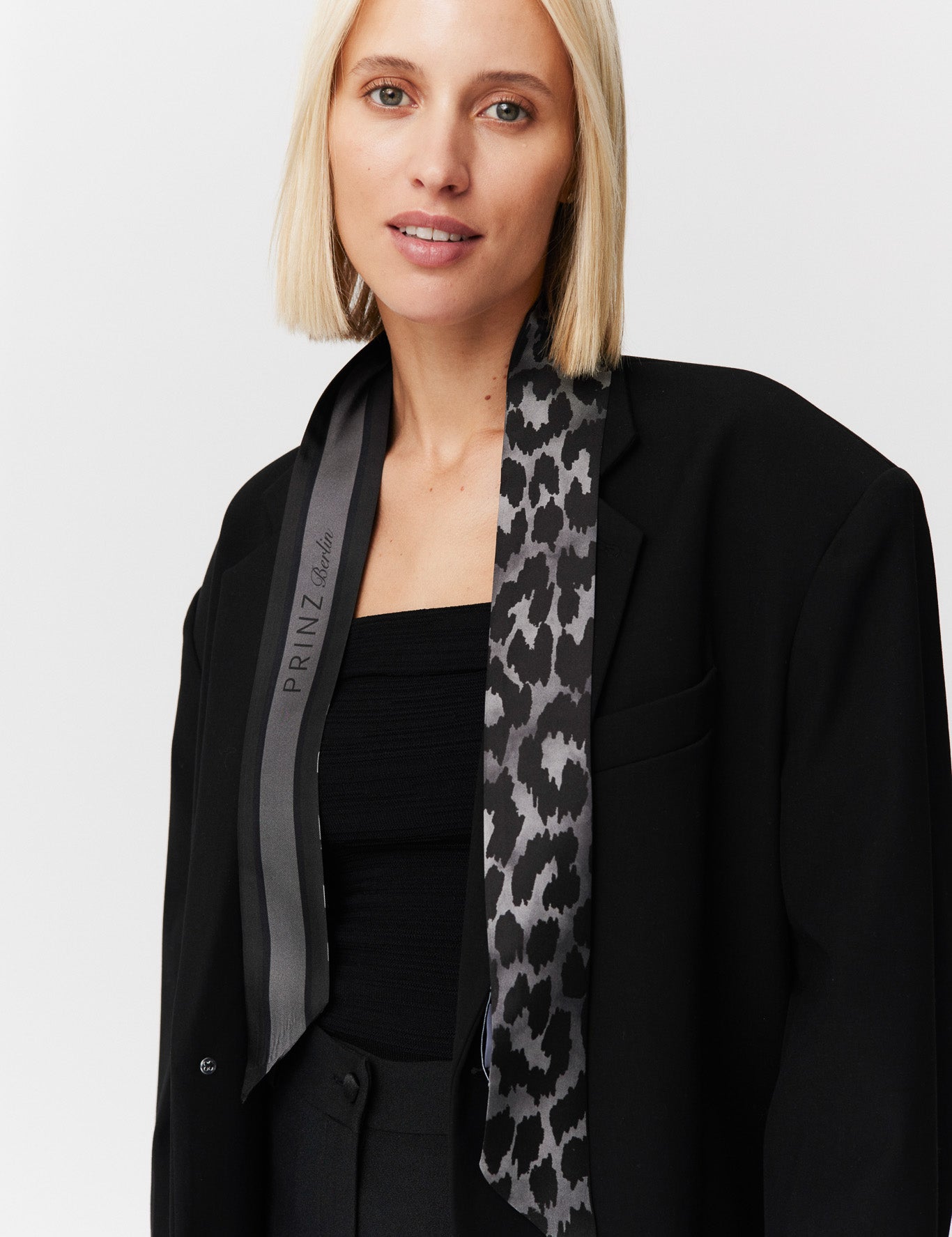 Seidentwilly Leo Grey Prinz Berlin Lookbook