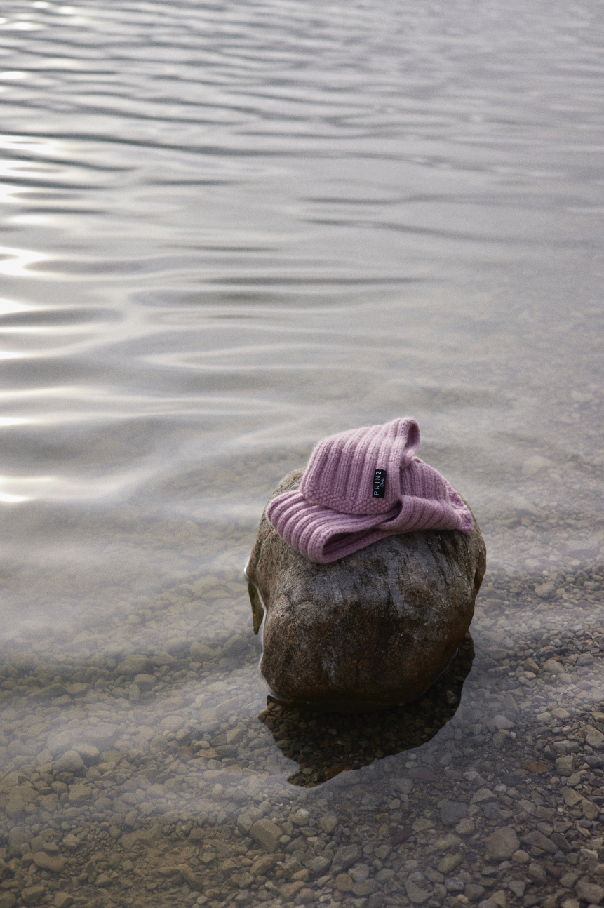 Cashmere Short Scarf Hand Knit Rose