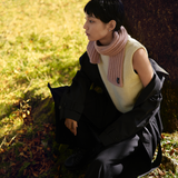 Short cashmere scarf in Pink