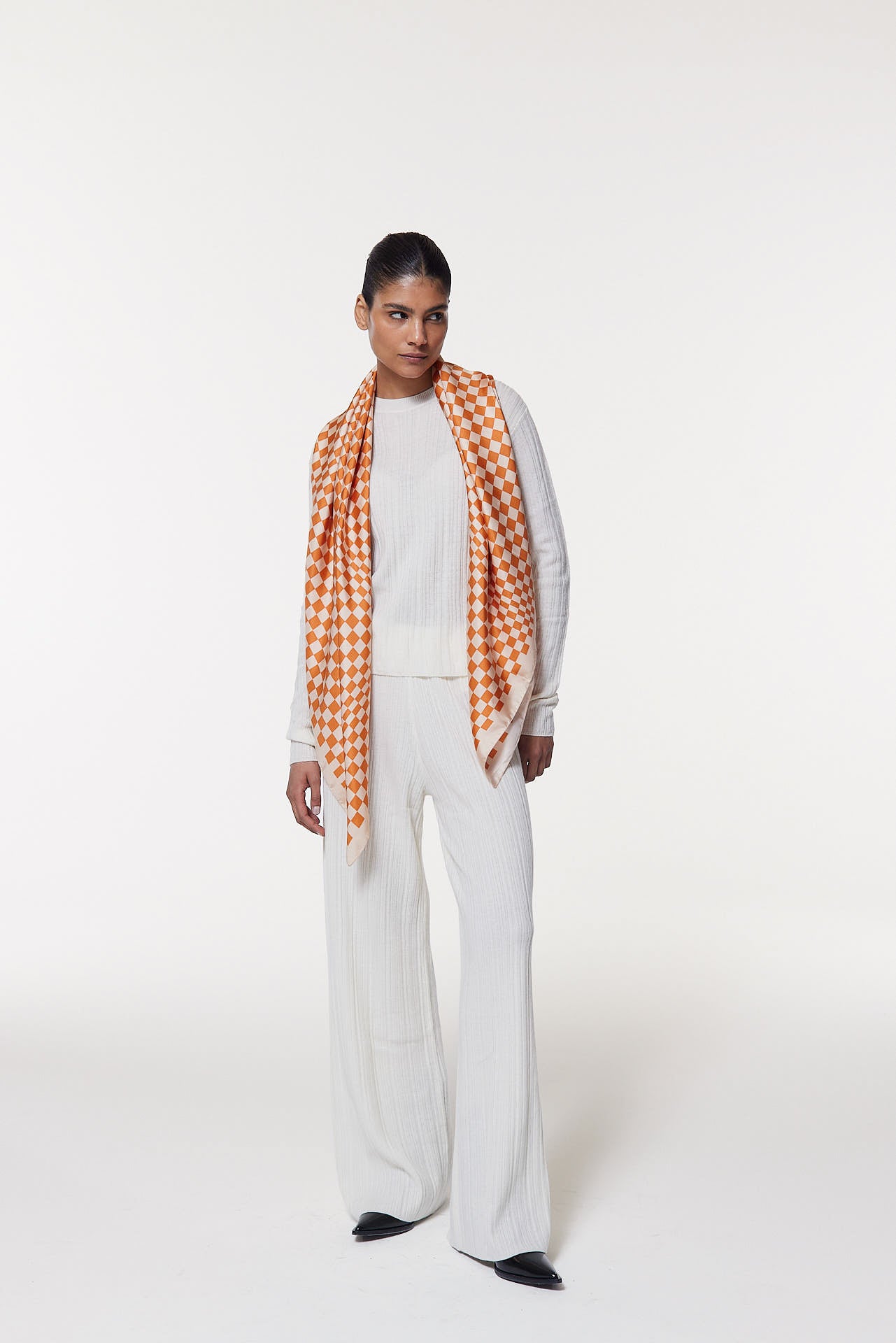 Seidentuch 123x123 Illusion Orange Prinz Berlin Lookbook