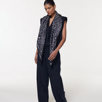 Seidentuch 123x123 Leo Grau Prinz Berlin Lookbook