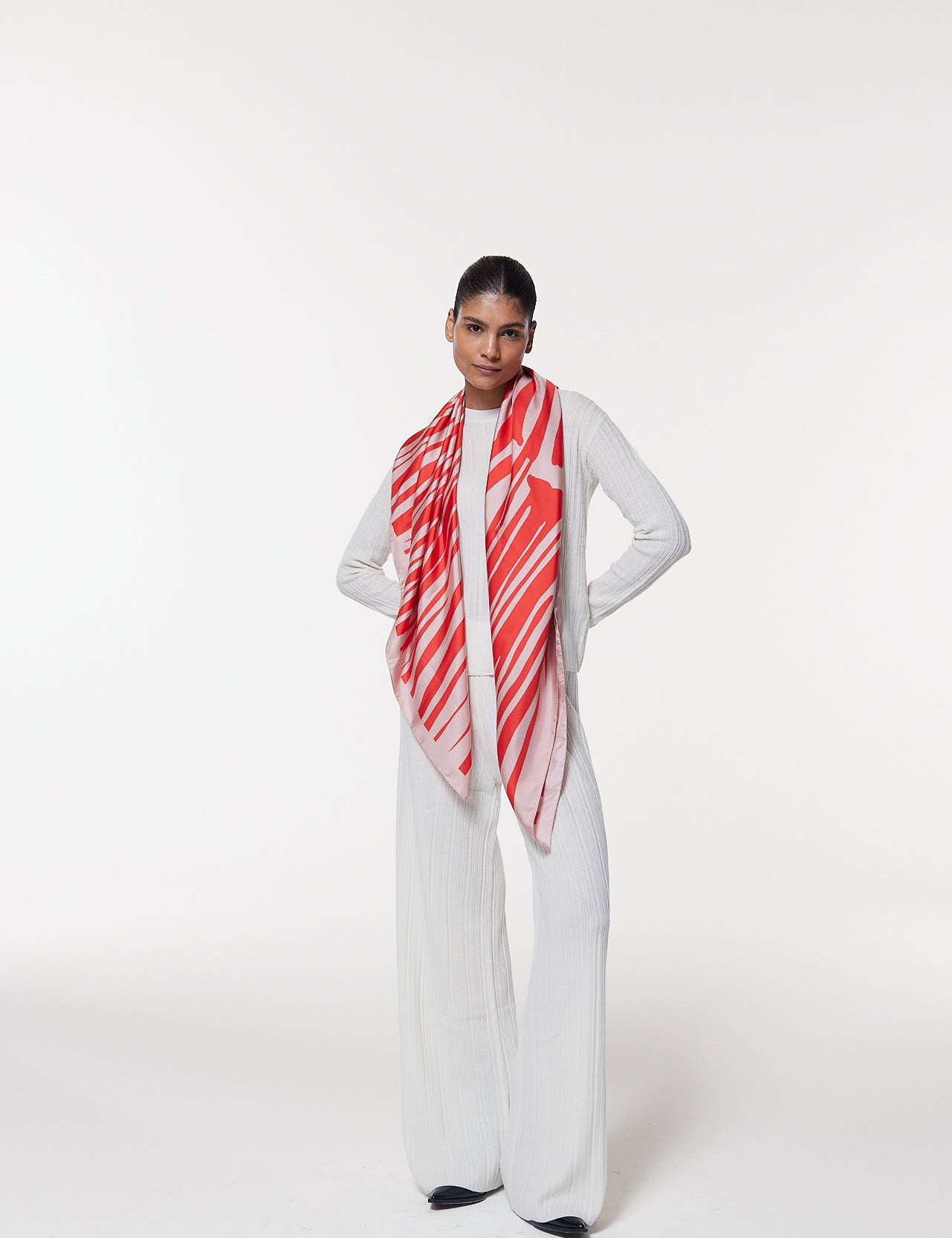 Seidentuch 123x123 Zebra Rot Prinz Berlin Lookbook