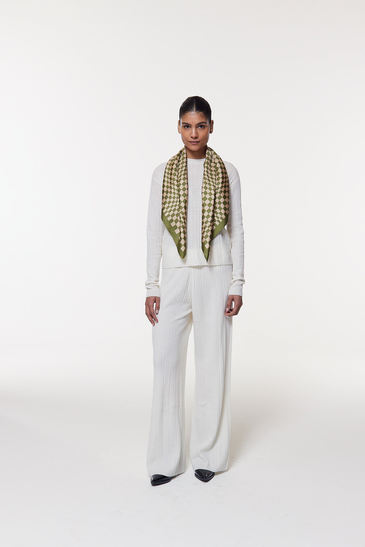 Seidentuch 90x90 Illusion Kiwi Prinz Berlin Lookbook