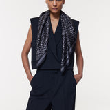 Seidentuch 90x90 Leo Grau Prinz Berlin Lookbook